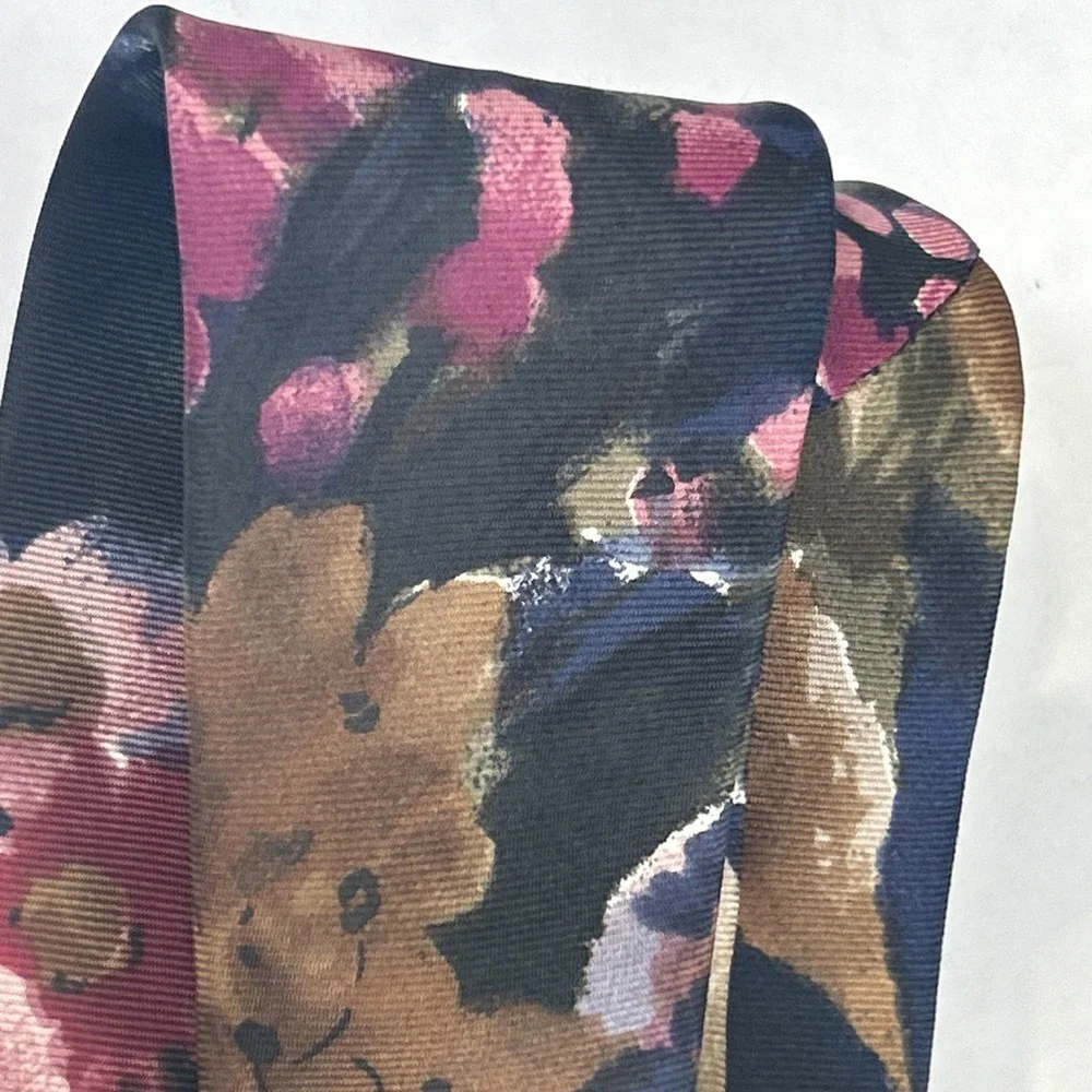 Vintage Navy Blue Italian Silk Tie L'Atelier Floral Abstract Made In USA